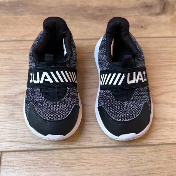 BOYS CUTE AND COMFY SUMMER CLOTHING BUNDLE 3T - Picture 10 of 11